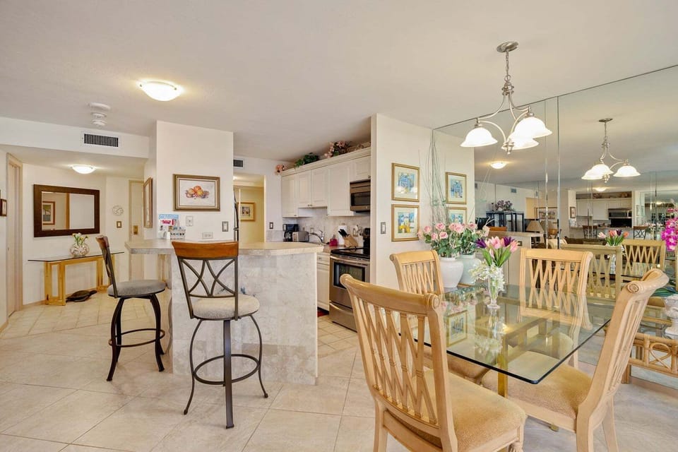 Dining Area / Kitchen
