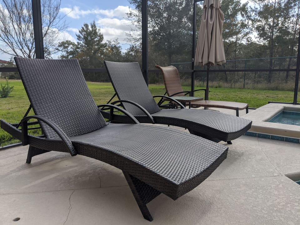 Pool lounge chairs