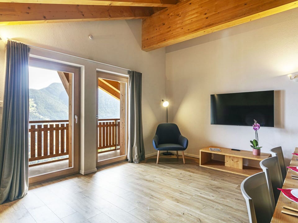 Furniture, Wood, Comfort, Lighting, Building, Interior Design, Floor, Flooring, Hall, Living Room
