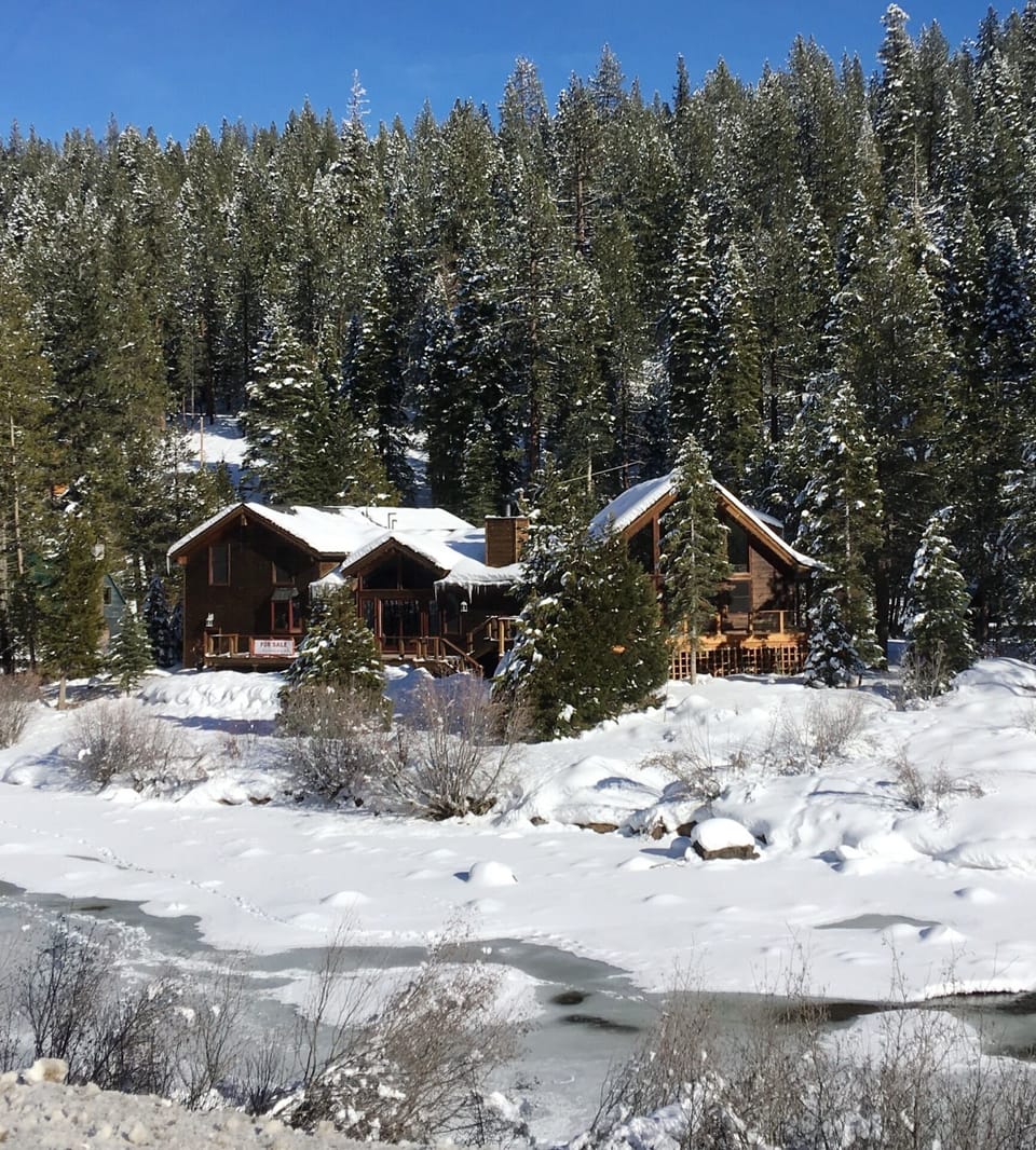 Magical winter retreat on the Truckee River...take it all in from the hot tub