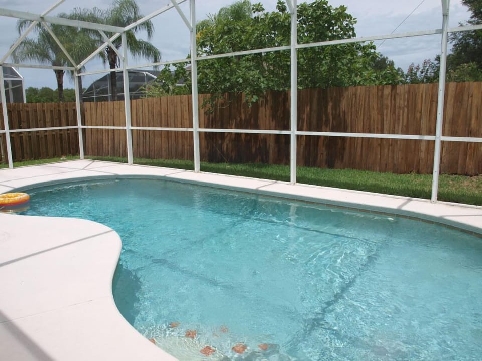 Private pool