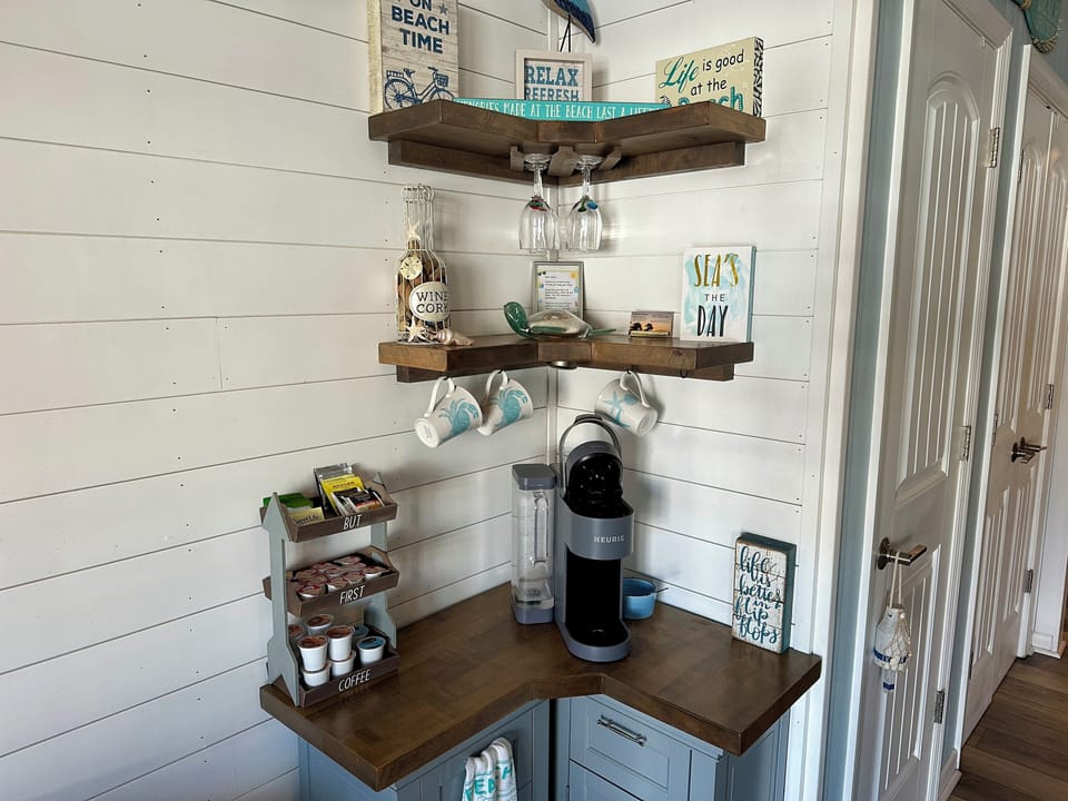 Kitchen - Coffee bar
