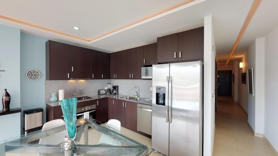 Condo - Image 9