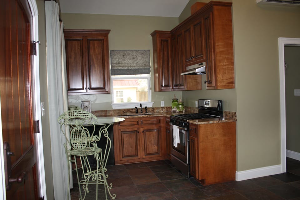 Furnished Kitchen