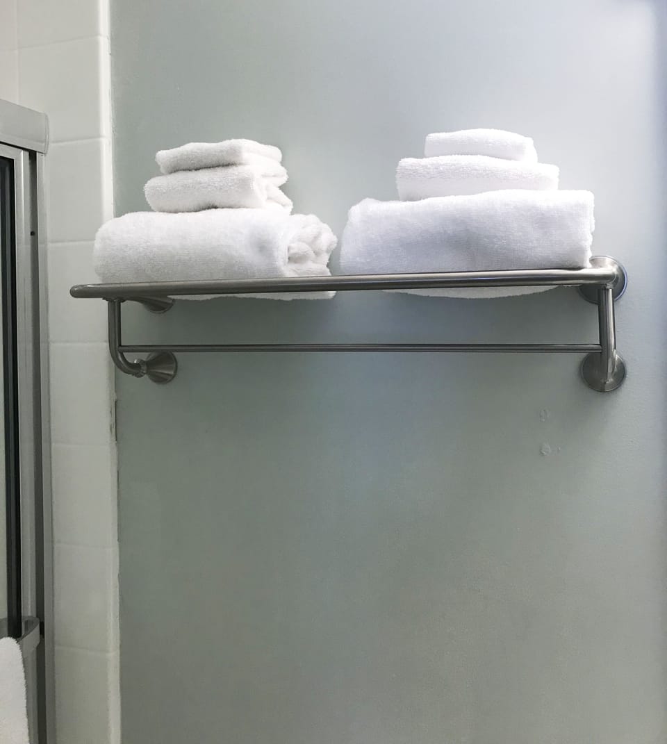 Linens and Towels Provided for 6 people