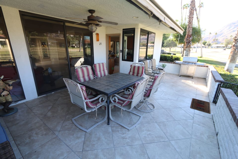 Amble room for family and guests on the patio.