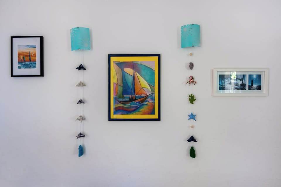 Bedroom 3: decorated with items from the sea - from Polynesia, the Seychelles...