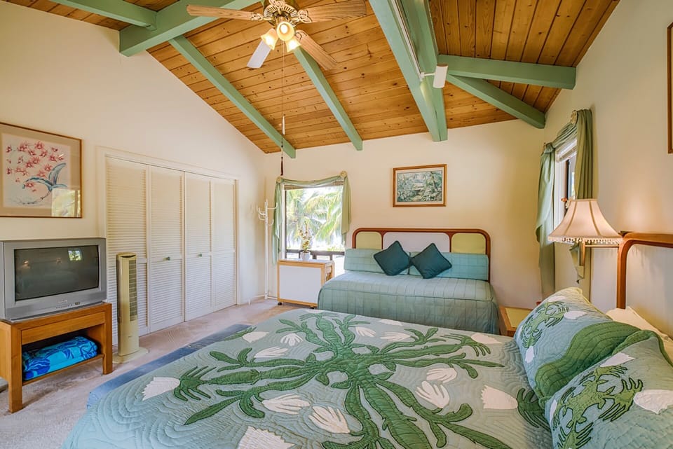 Bring the kids or another guest ~ Additional Room