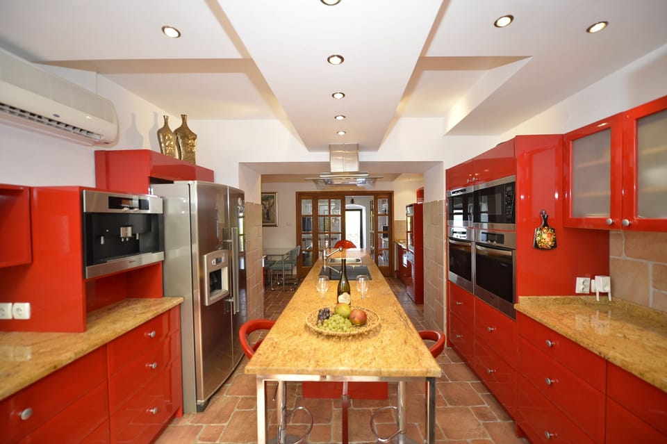 Made for Entertaining - Custom Kitchen with High End Appliances