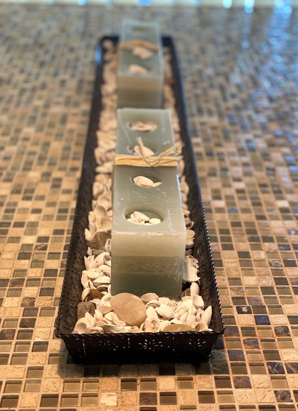 Dining room table decor