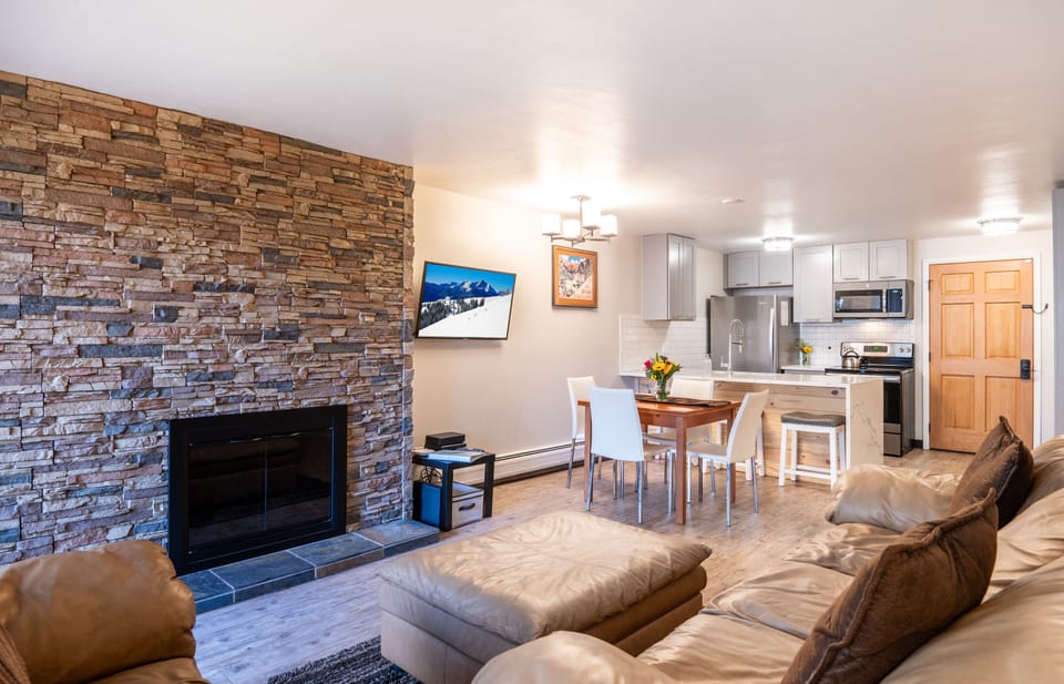 Gas fireplace
