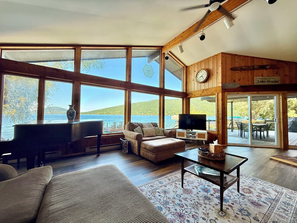 Living room with beautiful panoramic views of the lake!