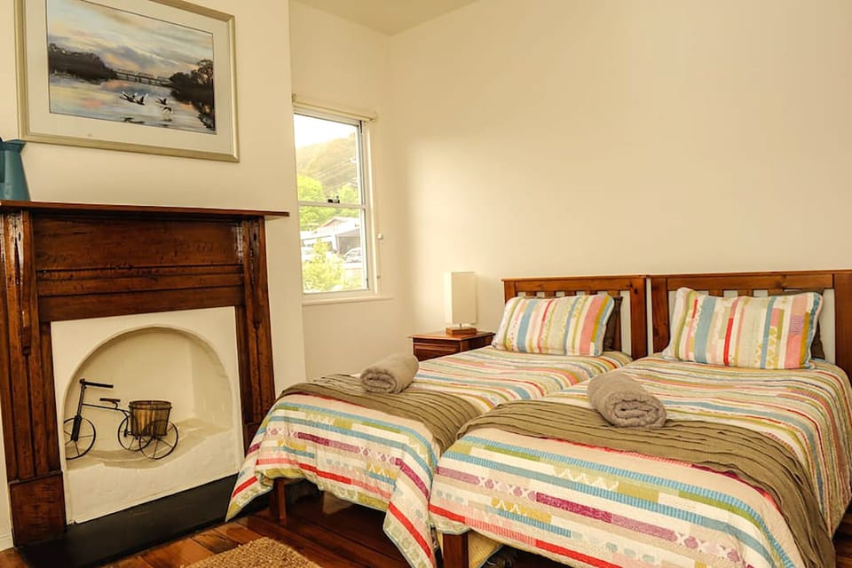 3 upstairs bedrooms each with 2 singles