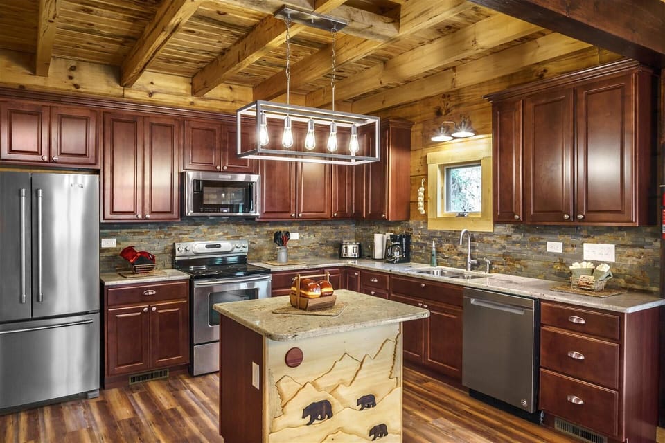 Spacious, fully stocked kitchen