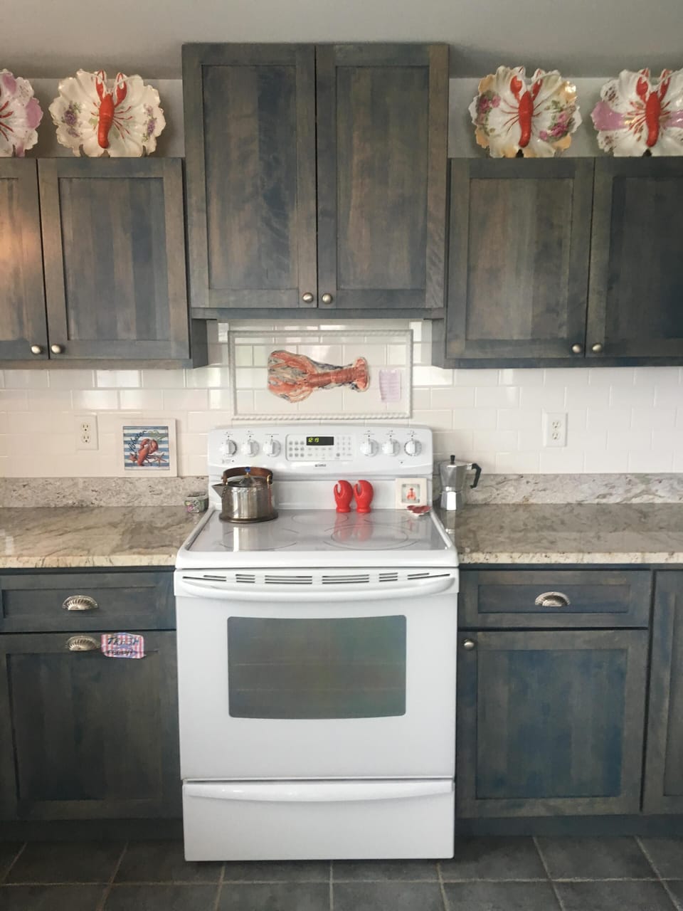 Kitchen Stove. Lobster details 