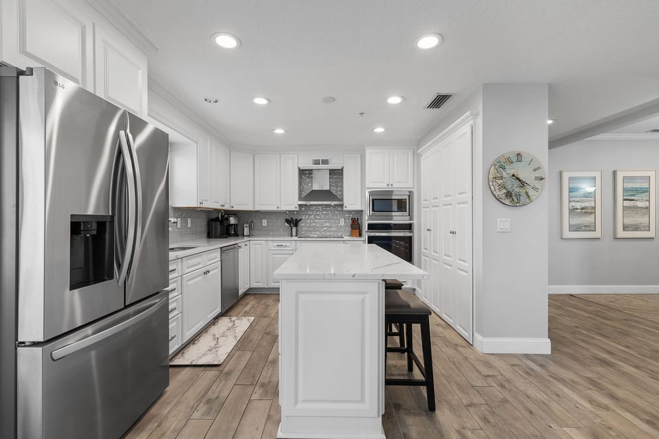 Kitchen with island seating
