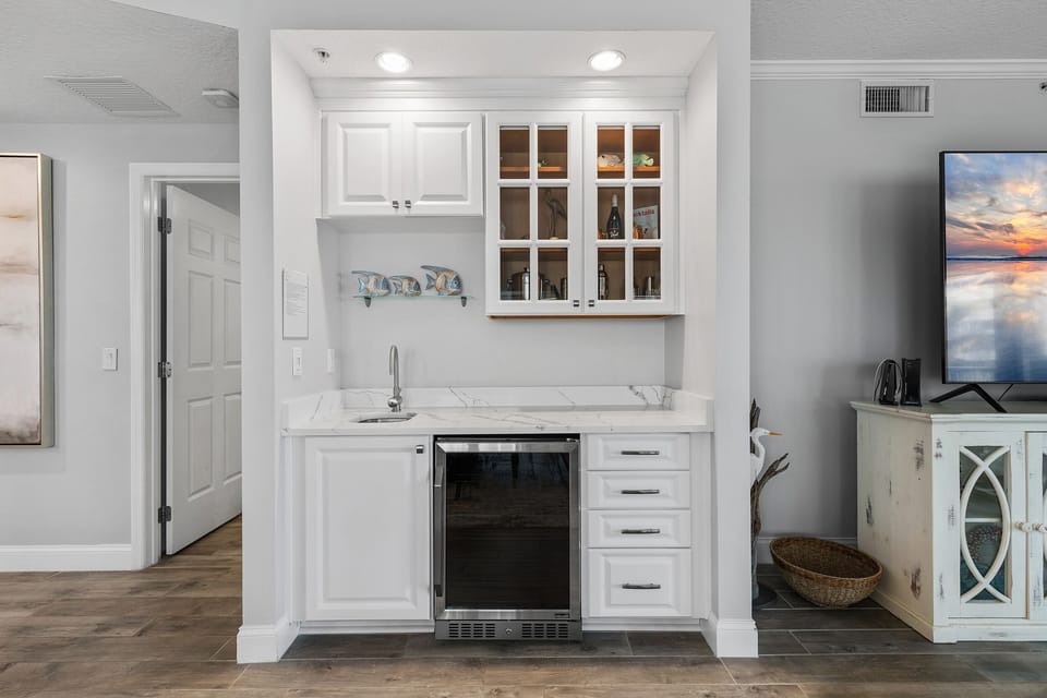 Wet bar with wine cooler