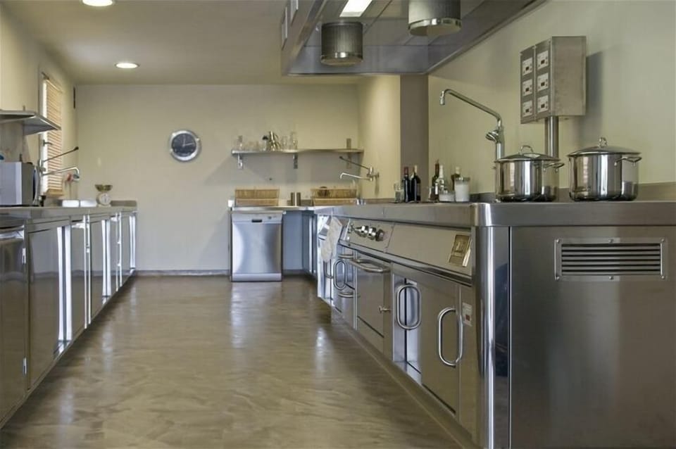 The professional kitchen