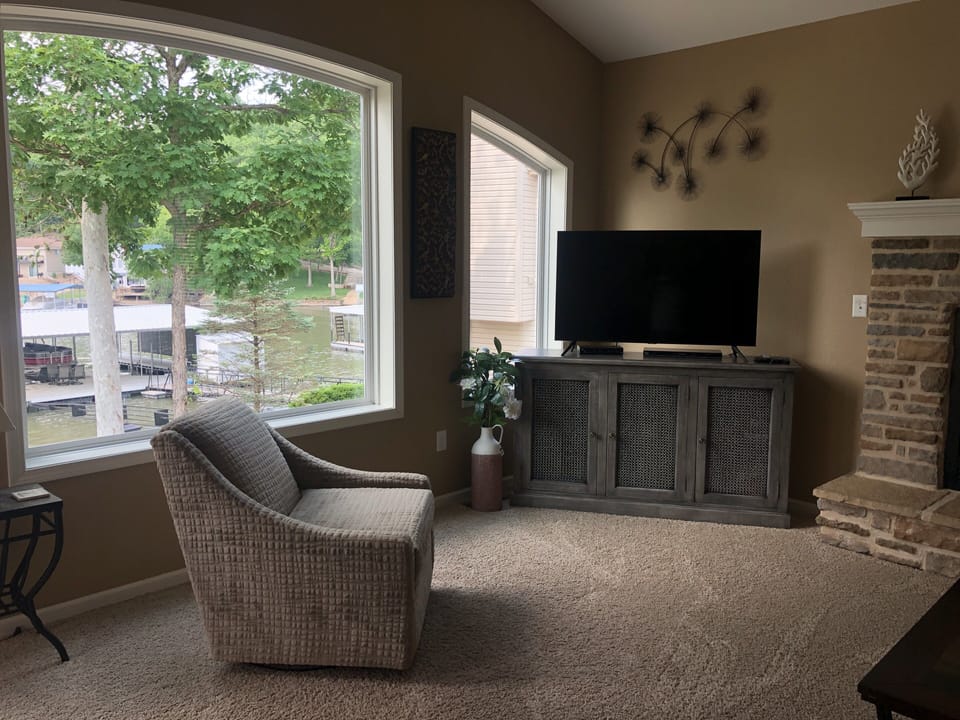 New 50” UHD Smart TV