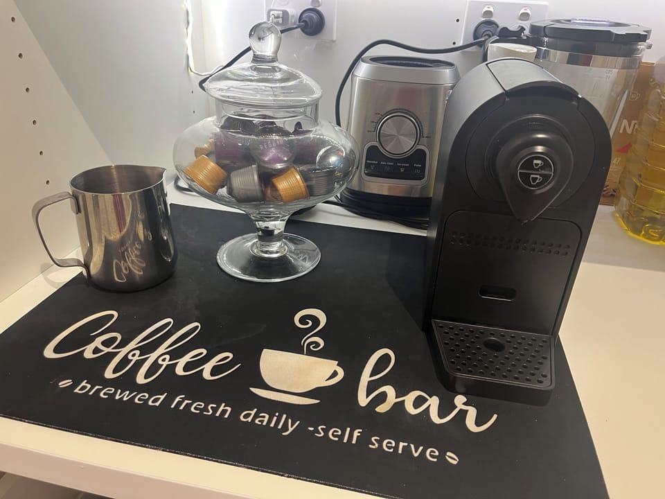 Quick tea and coffee pod station as well as Expresso machine

