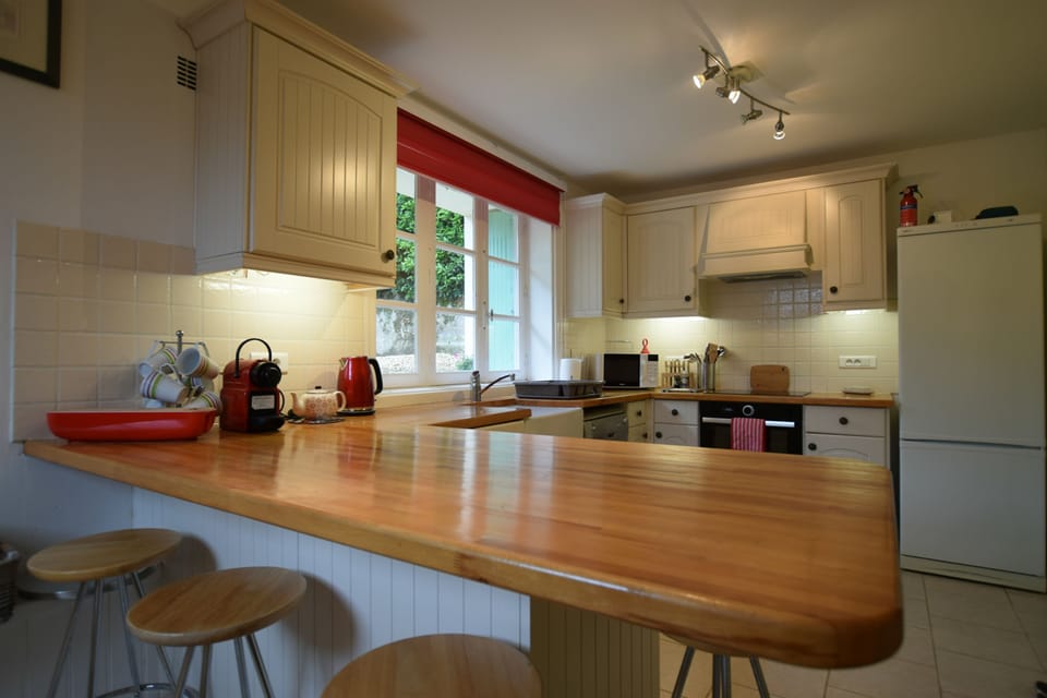 Fully equipped kitchen