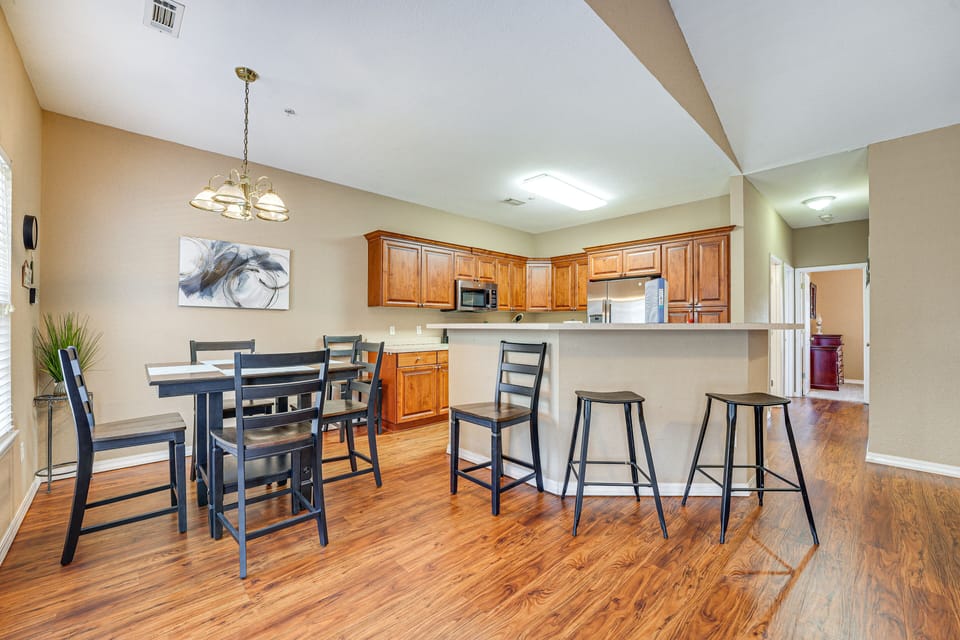 Dining Area | Dishware & Flatware