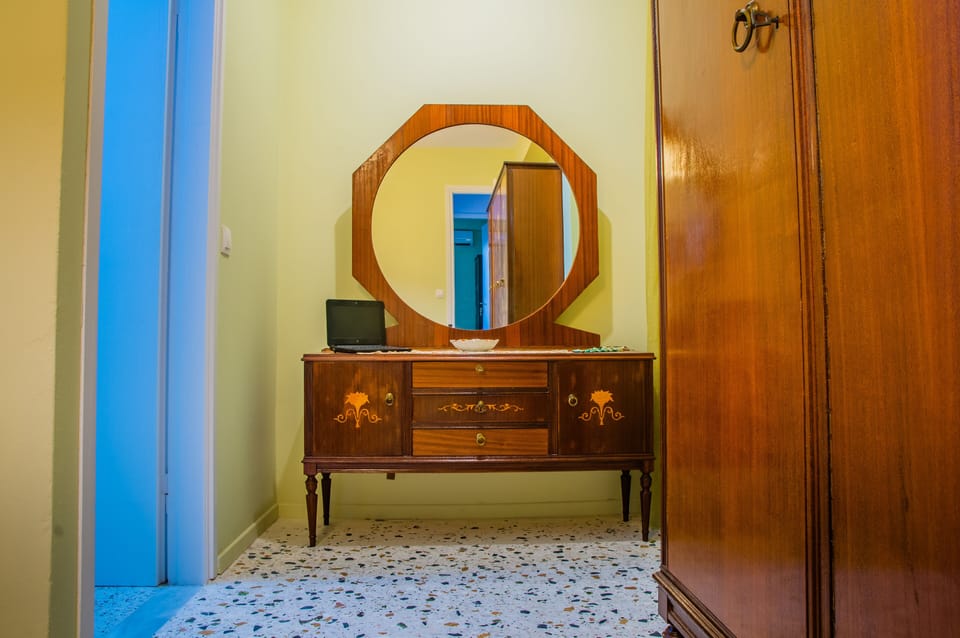 main bedroom detail
