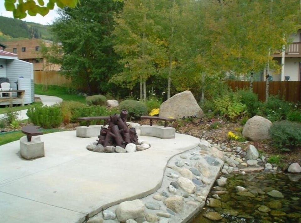 Meet the neighbors and relax at our courtyard fireplace