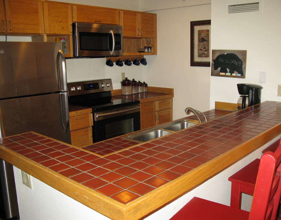 Fully equipped kitchen with brand new appliances