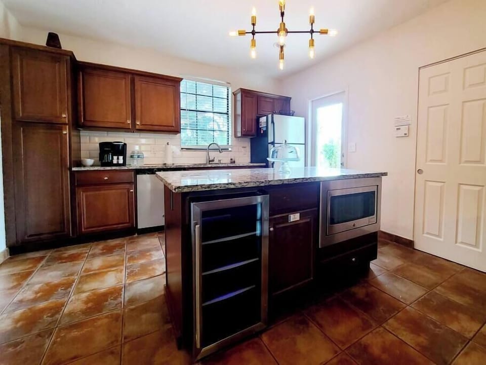 Fully stocked kitchen with all the essentials needed to prepare a delicious meal morning, noon or night!