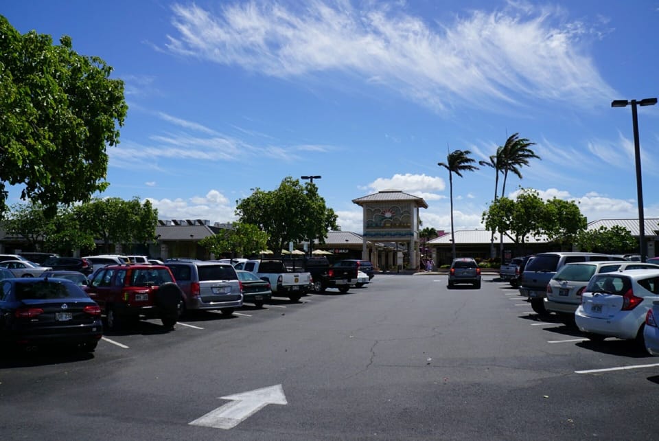 Maui Mall in Kahului, recommend Da Shrimp Hale restaurant