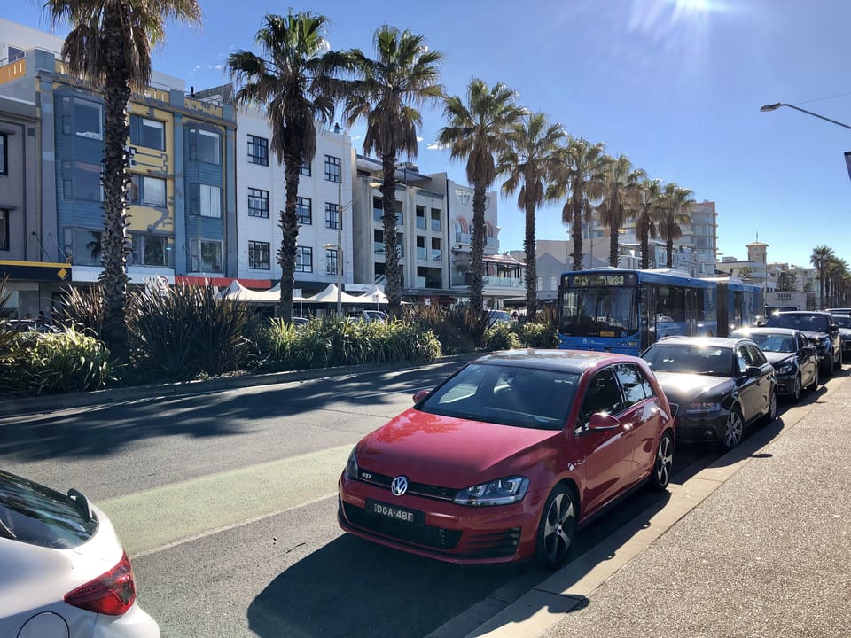 Cosmopolitan Campbell Parade is a 2 min walk,offering great shops & restaurants