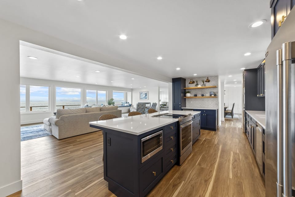 Kitchen with view towards the living room and the ocean