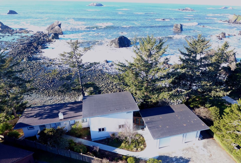 For a truly ocean front experience - Pacific Get Away is the place