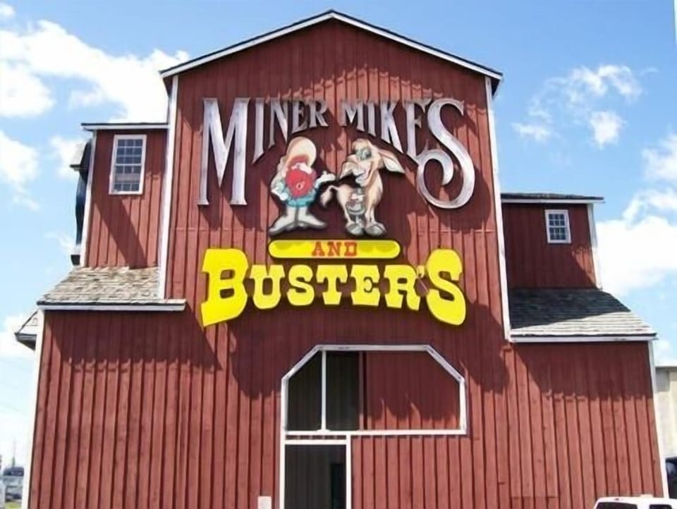 Family fun center and arcade within ten mins 