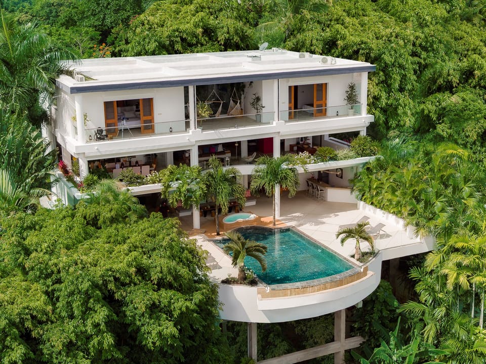 Casa Phil Side view