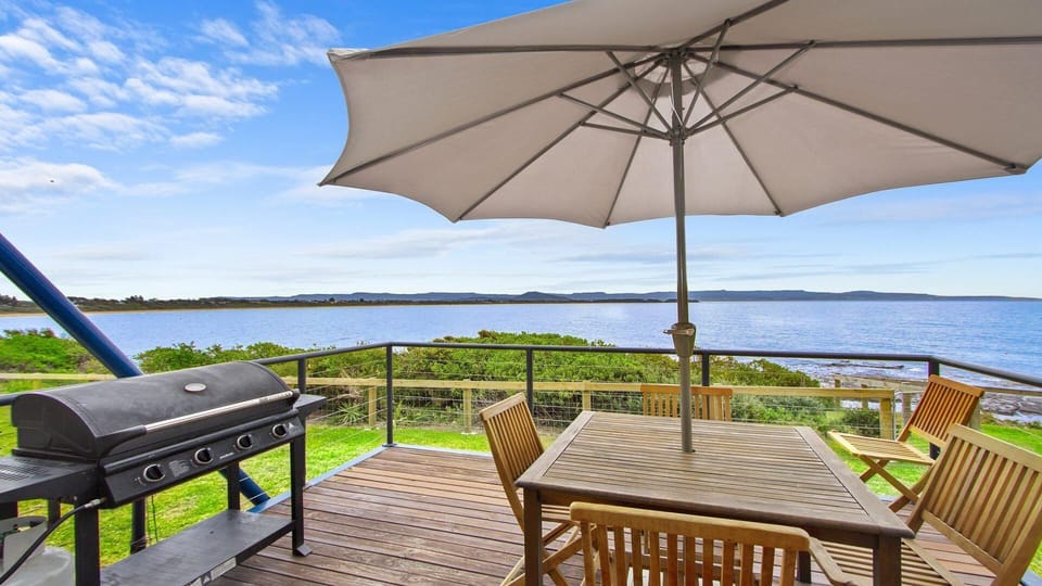 Tilbury Breeze | Balcony | Waterfront
