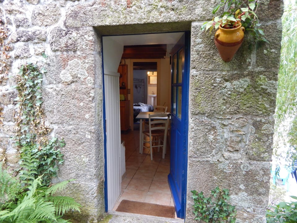 Le Grenier from the private garden