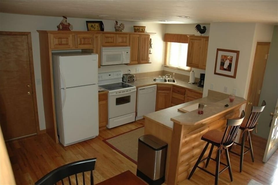 Full kitchen, downstairs.