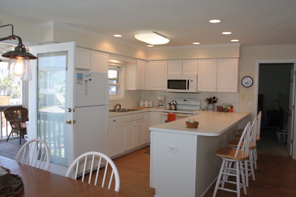 Fully equipped kitchen