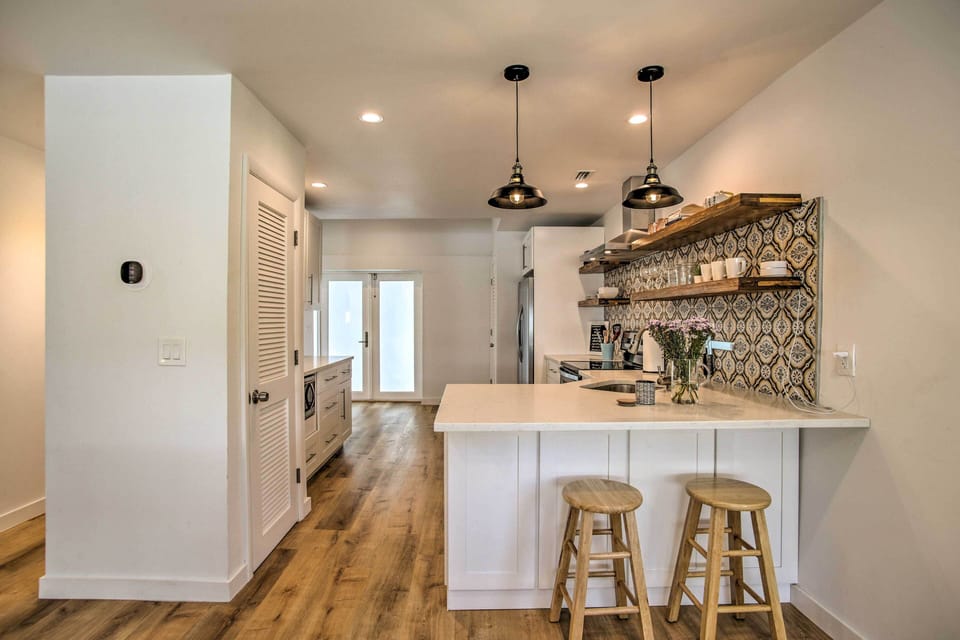 Kitchen | Dishwasher | Microwave | Coffee Maker