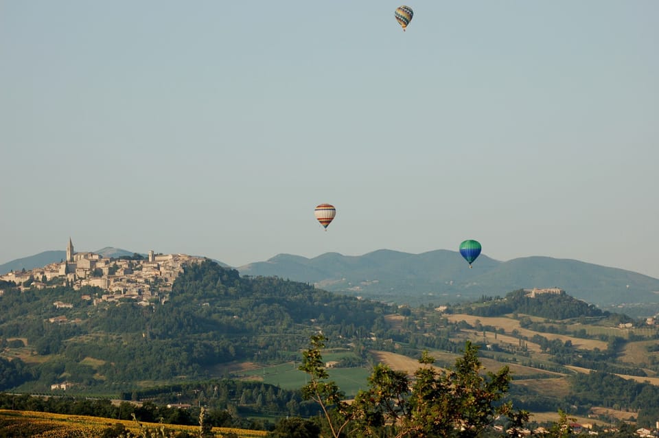 Mansion - TODIHouse with character  Panoramic views over the Tiber valley and TODI House in Umbria