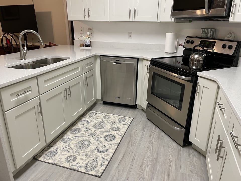 Another view of kitchen