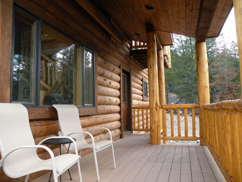 North facing covered deck - the gas BBQ grill is located here (not shown).