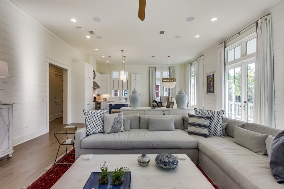 First Floor: Living Area
