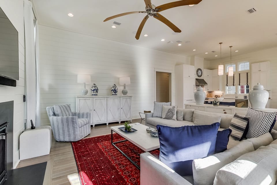 First Floor: Living Area
