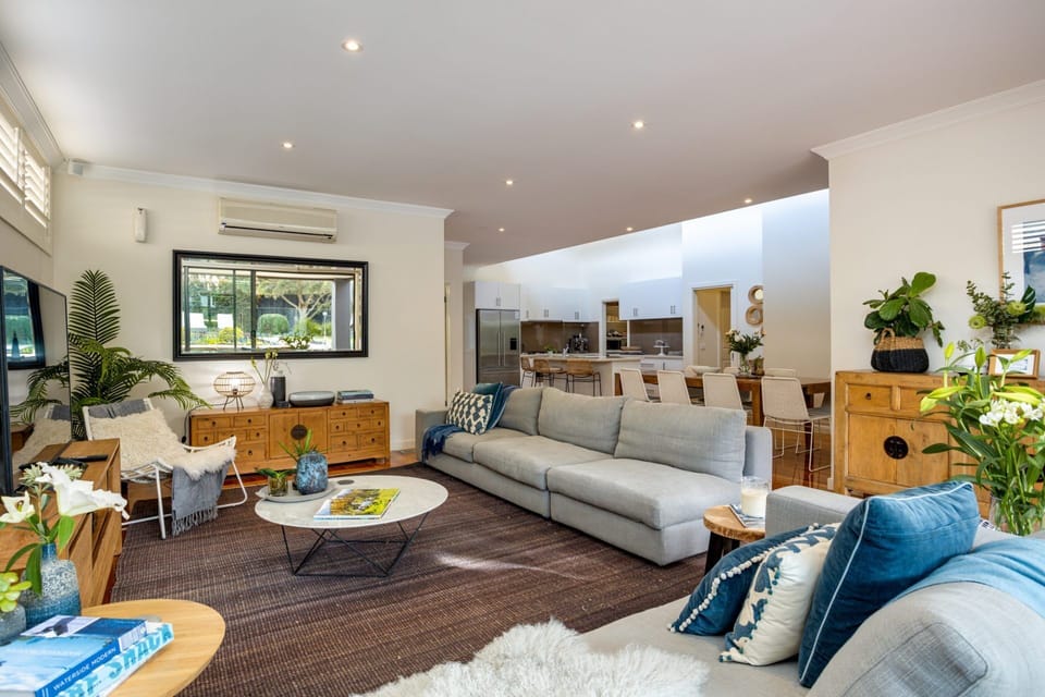 Lounge Room