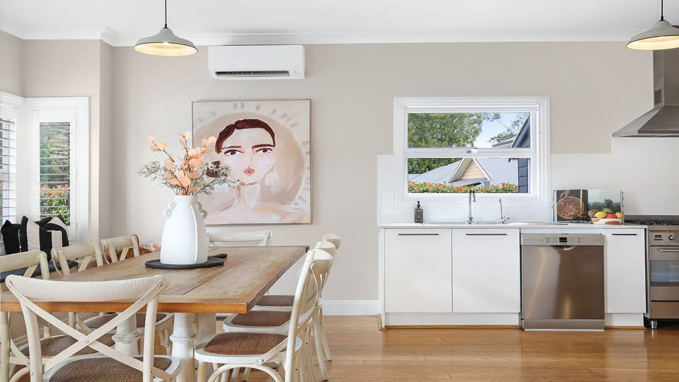 Amber Cottage | Dining | Kitchen 