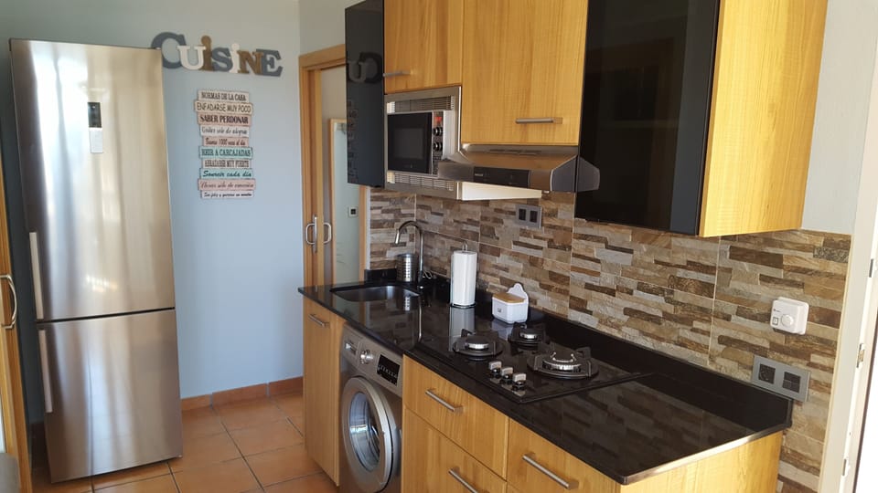 American fitted kitchen