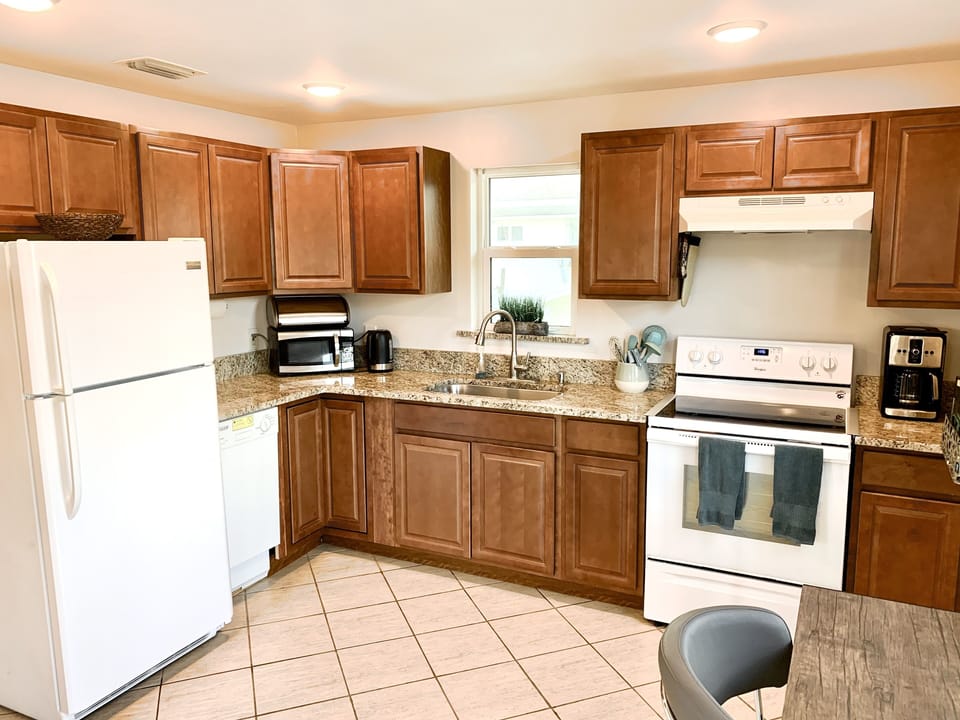 Fully equipped kitchen 